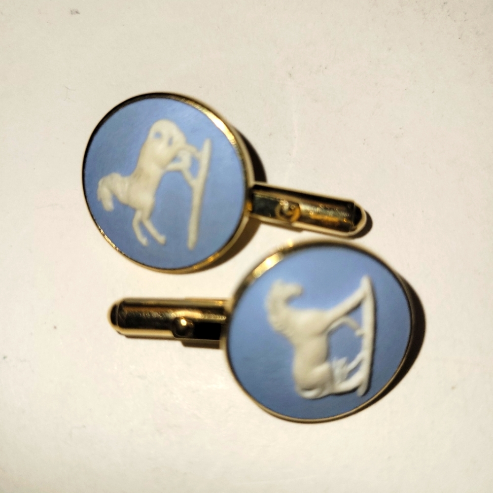 Wedgwood vintage cuff links